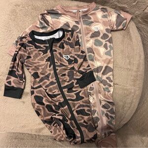 BURLEBO Camouflage Kids Footies Set - Brown and Black